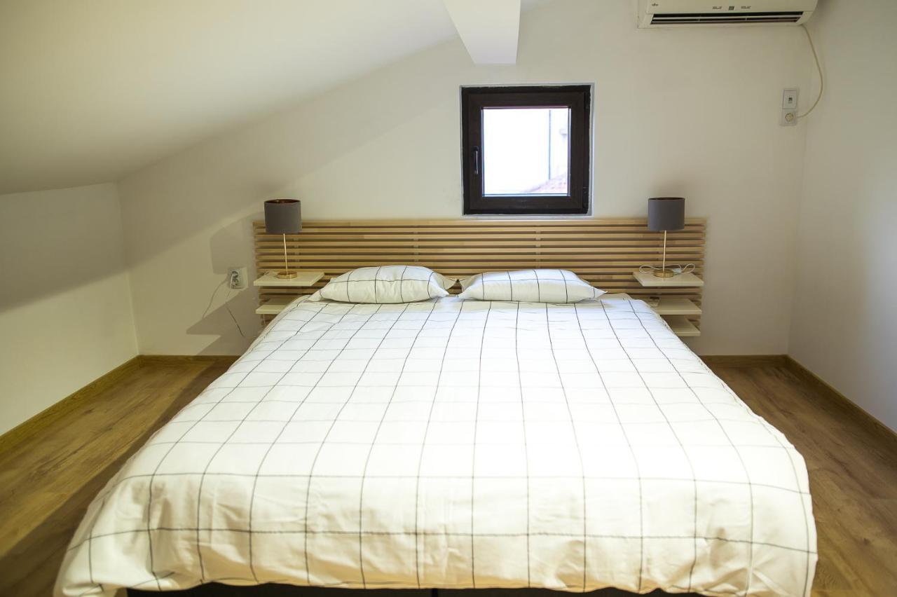 Deluxe Central Rooms Karlovo Luaran gambar